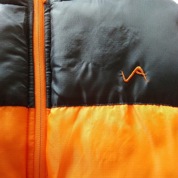 Vertical '9 Bright Puffer Vest - Picture 10 of 10